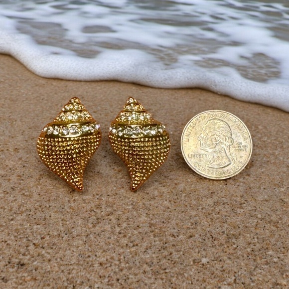 Kenneth Jay Lane Gold and Silver Shell Earrings - Picture 2 of 4